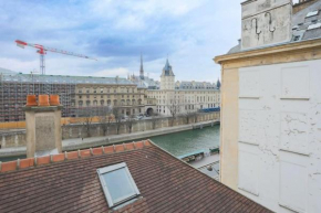 Cosy flat Saint-Michel - Seine